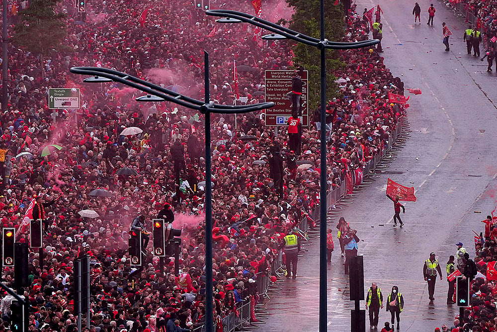 EPL soccer Liverpool FC Premier League victory parade photo 2