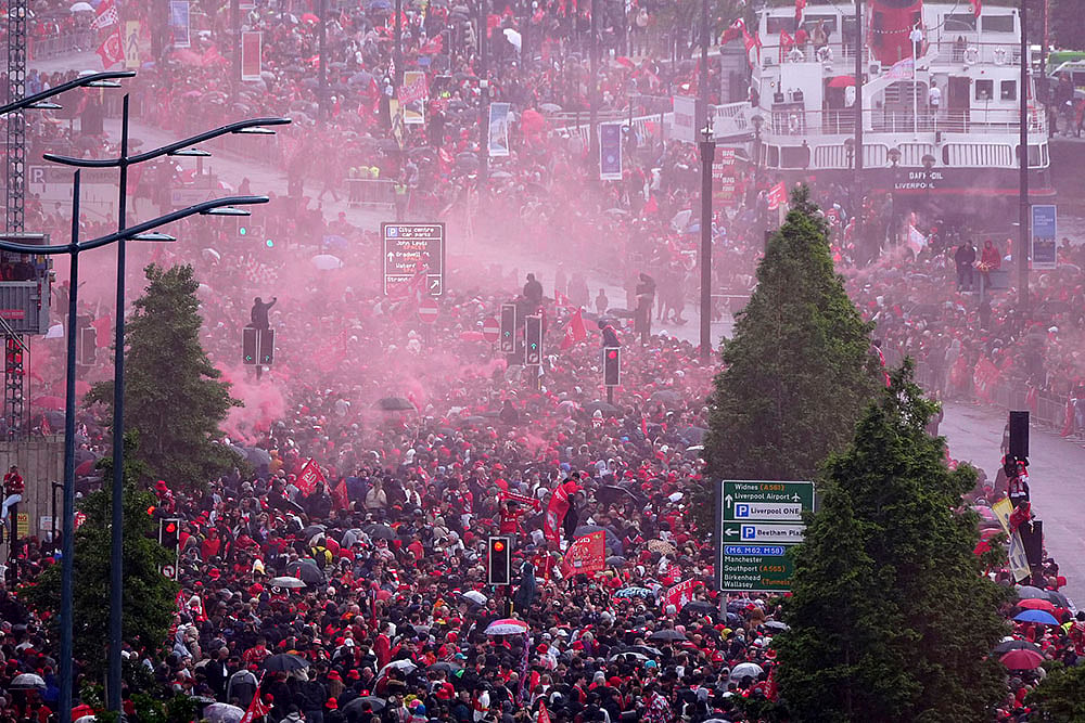 EPL soccer Liverpool FC Premier League victory parade pic 3