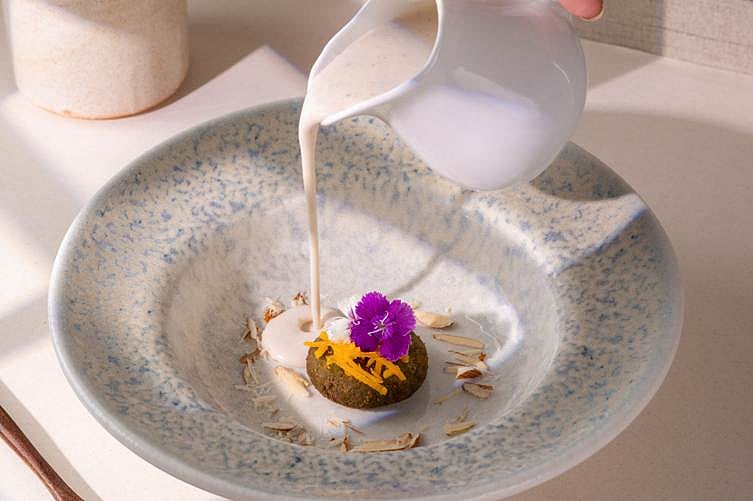 Makebas Dish