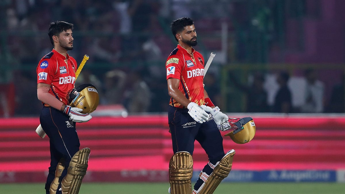 (AP Photo/Surjeet Yadav)
 : Punjab Kings' captain Shreyas Iyer, second left, and batting partner Nehal Wadhera, left, leave the field after their win in the Indian Premier League cricket match against Mumbai Indians at Sawai Mansingh Stadium in Jaipur, India, Monday, May 26, 2025. 

