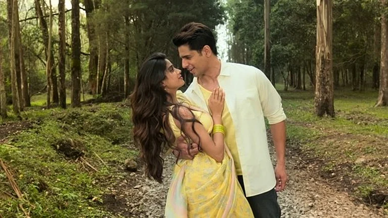Sidharth Malhotra and Janhvi Kapoor's Param Sundari teaser - Instagram