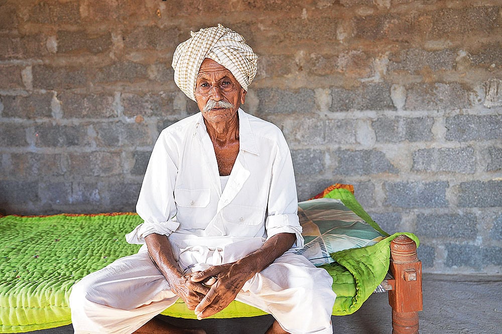 Senaji Alya Goyal lived in Sindh, Pakistan until 1971. He moved to the Indian side after the war