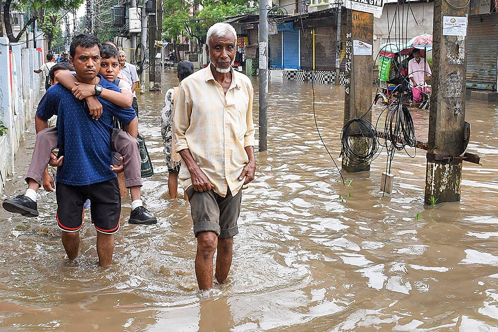 Assam Weather: Waterlogging In guwahati after heavy rainfall, waterlogged street