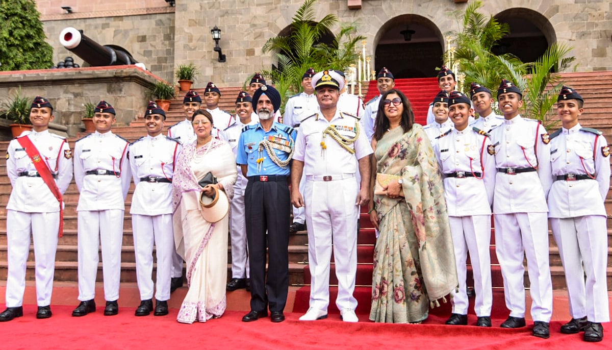 PTI : First batch of women cadets graduates from the NDA