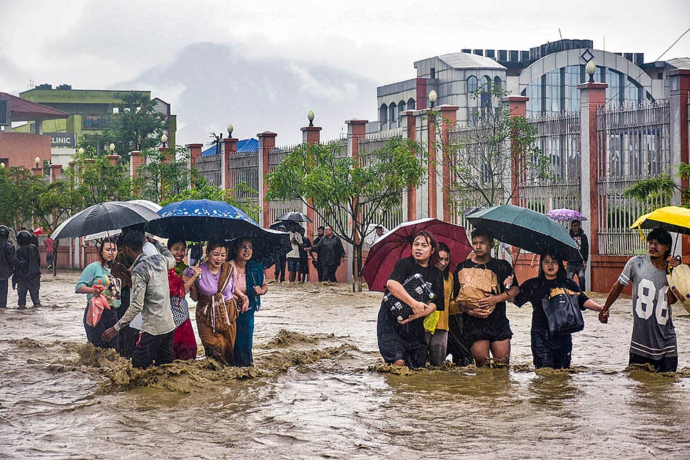 Weather: Waterlogging and rain in Manipur - | Photo: PTI