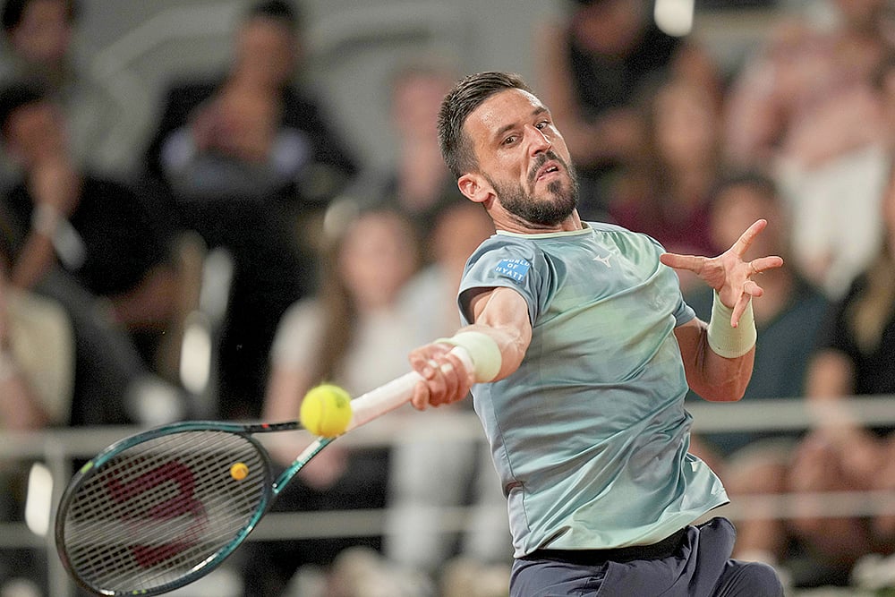French Open Tennis 2025 Third round match Carlos Alcaraz vs Damir Dzumhur_ 3