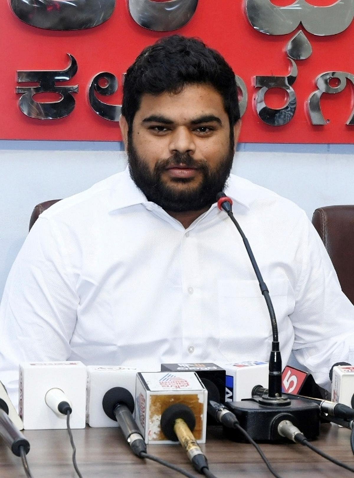 Manikanta Narendra Rathod