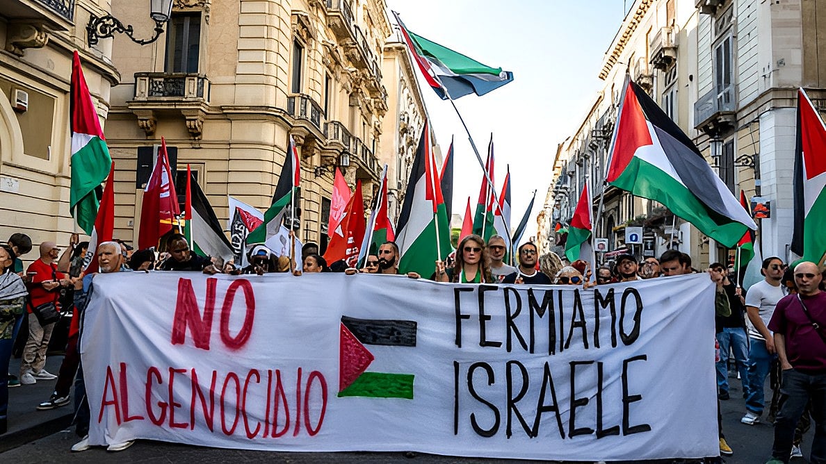  Photo by Fabrizio Villa/Getty Images : “No to genocide – Stop Israel” translated reads the lead banner of the Catania for Palestine march along Via Etnea on May 25, 2025 in Catania, Italy. Demonstrators gathered on Sunday in Catania to show support for Palestinians in Gaza, demanding an immediate ceasefire in the region.