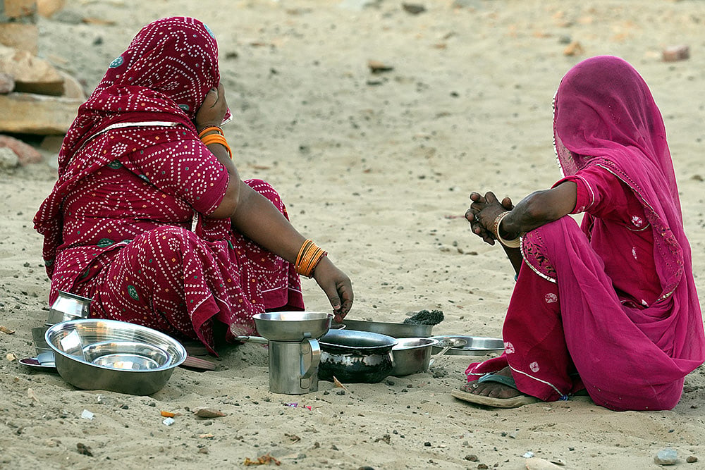 India–Pakistan border: Women working in Karda Village in Jaisalmer