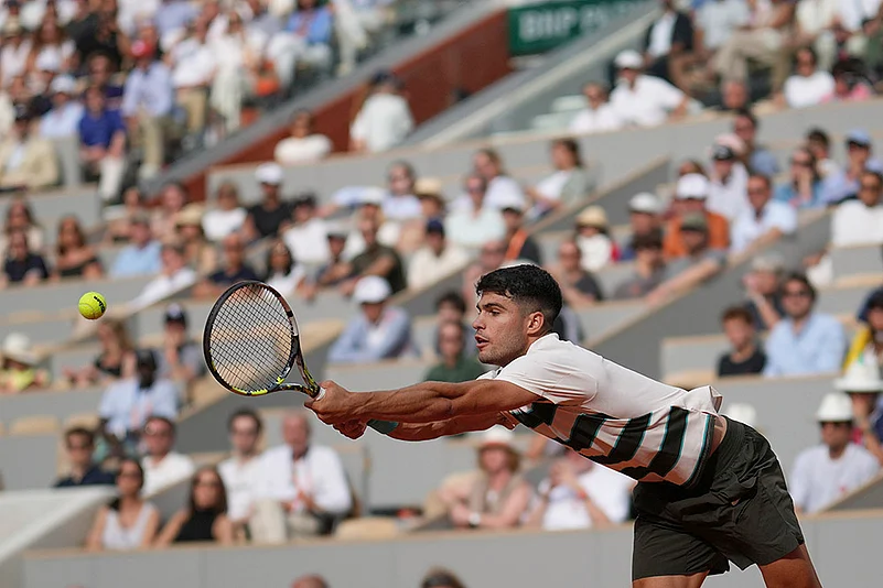 French Open Tennis 2025 fourth round match Carlos Alcaraz vs Ben Shelton_7
