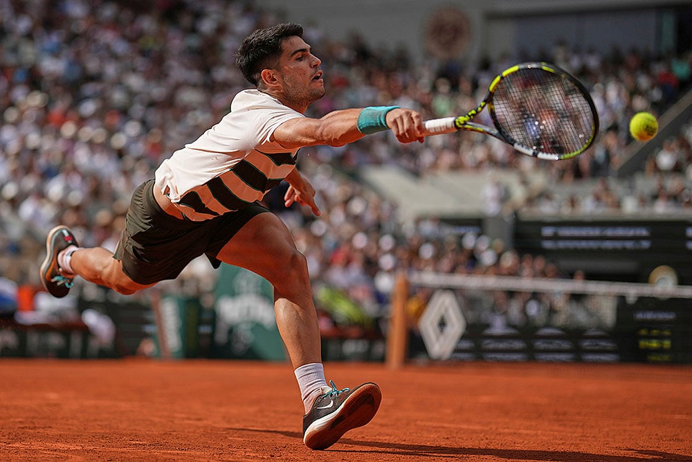 French Open Tennis 2025 fourth round match Carlos Alcaraz vs Ben Shelton_6