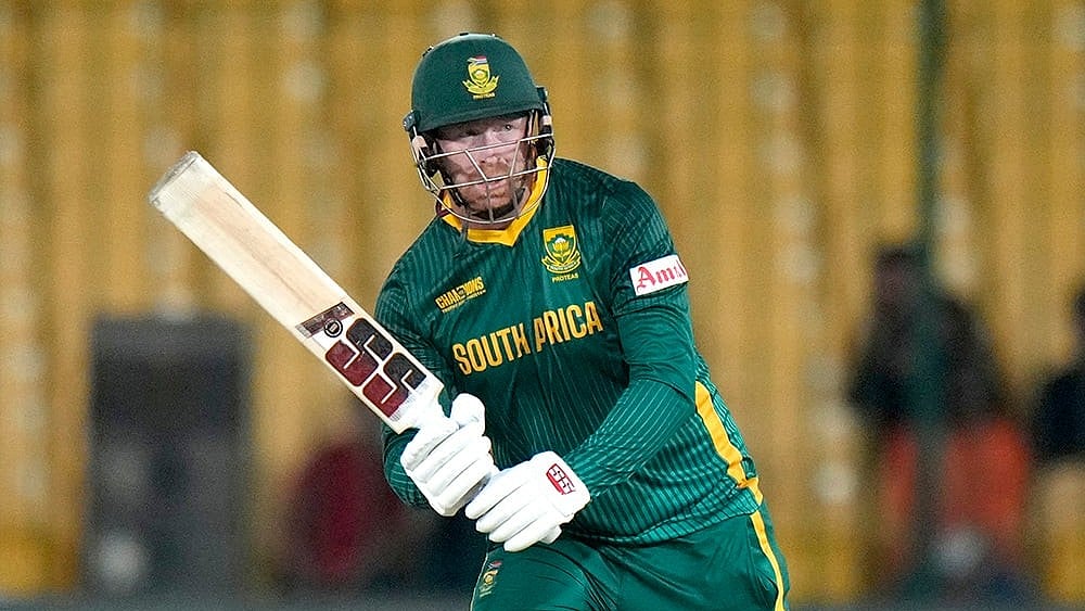 | Photo: AP/Anjum Naveed : South Africa's Heinrich Klaasen bats 