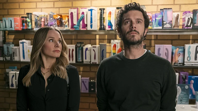 Kristen Bell and Adam Brody in Nobody Wants This - IMDb