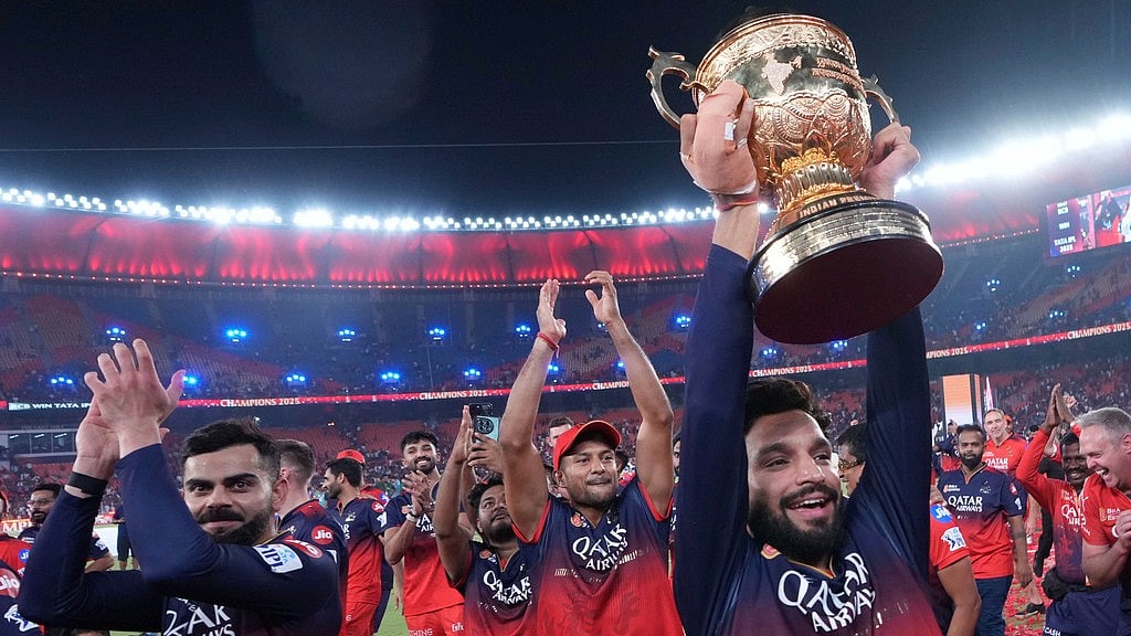 RCB vs PBKS IPL 2025 final title celebration