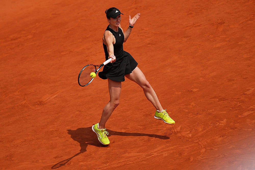French Open 2025 Quarter-Finals Iga Swiatek vs Elina Svitolina at Roland-Garros stadium_10
