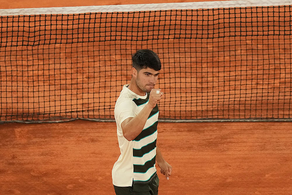 Photo: AP/Thibault Camus : French Open 2025 Quarter-Final: Carlos Alcaraz Vs Tommy Paul