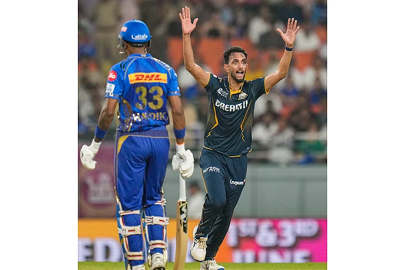 Purple cap: Prasidh Krishna (25 wickets, GT)