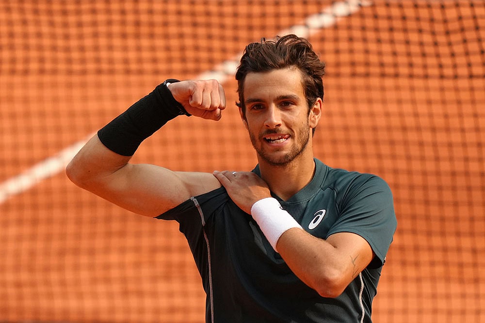 | Photo: AP/Aurelien Morissard : French Open 2025 Quarter-Final: Frances Tiafoe vs Lorenzo Musetti
