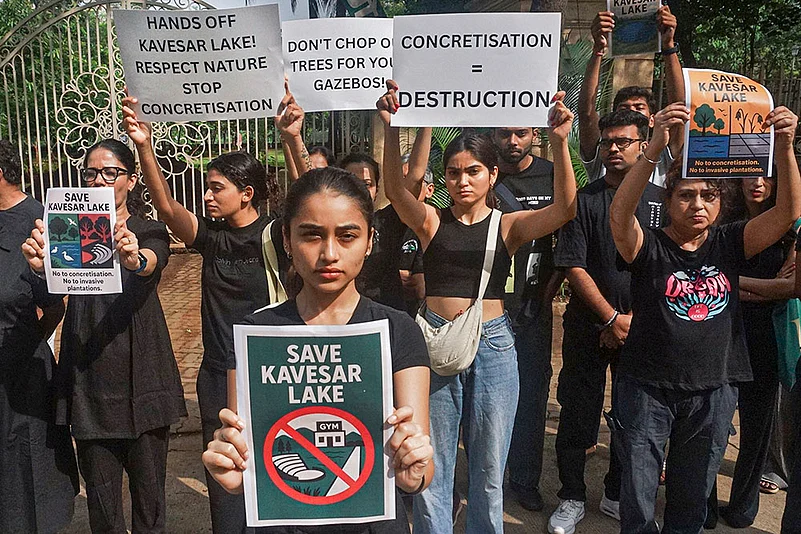 Environment activists protest in Thane