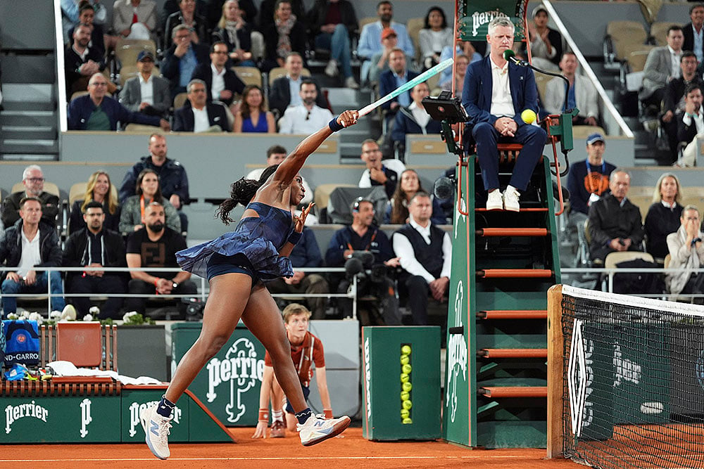 French Open Tennis 2025 Semi-Finals Coco Gauff vs Lois Boisson_5