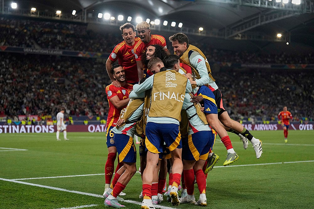 UEFA Nations League soccer Semi-final Spain vs France: 