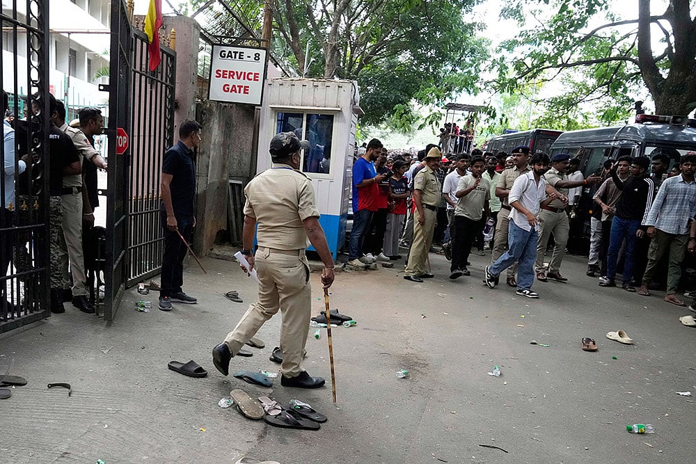 RCB felicitation: Stampede near Bengaluru stadium