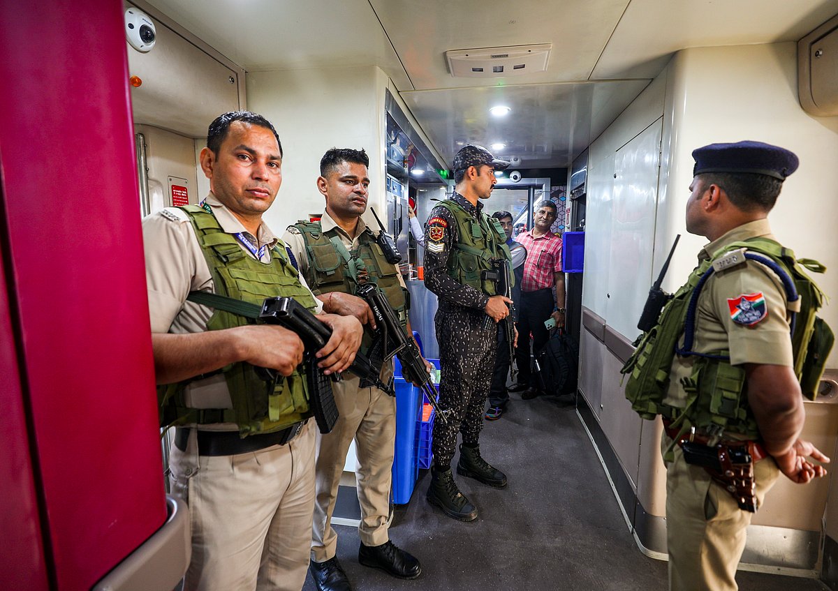 PTI : Vande Bharat train service begins in J-K