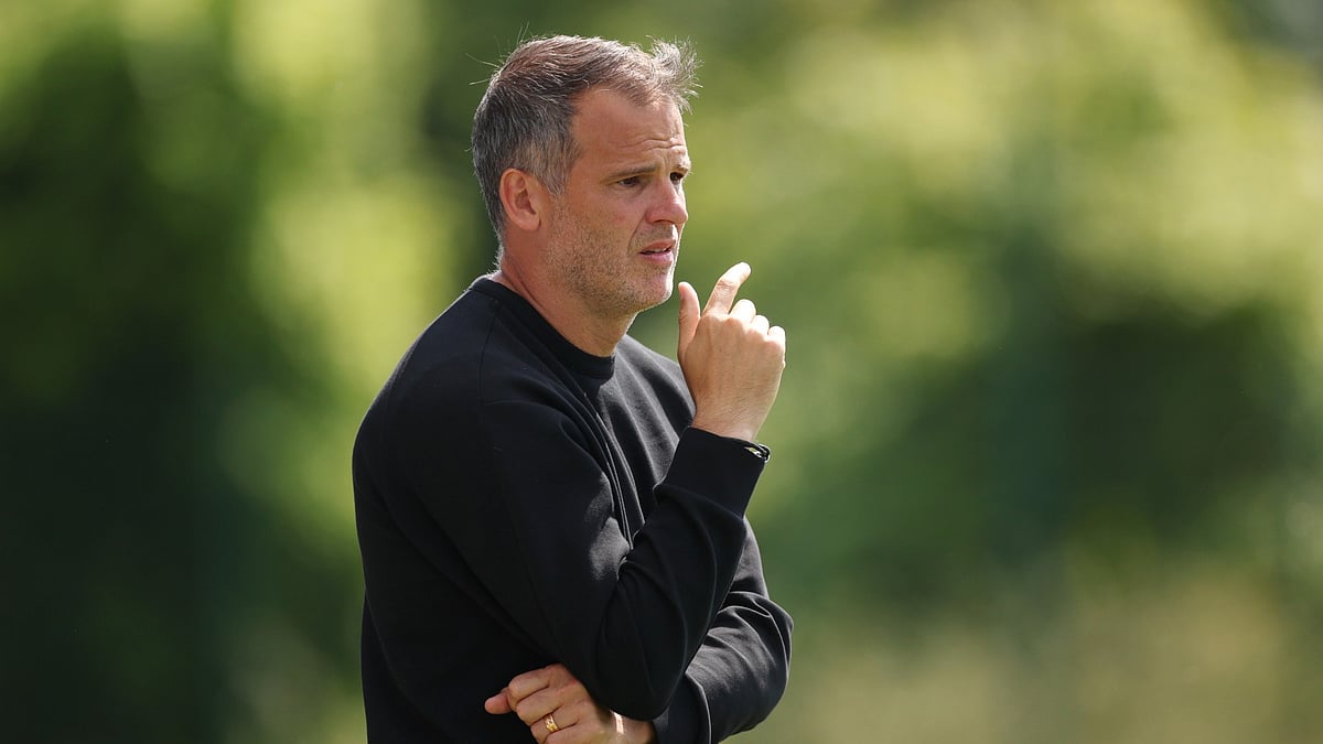 Former Tottenham head coach Robert Vilahamn - null