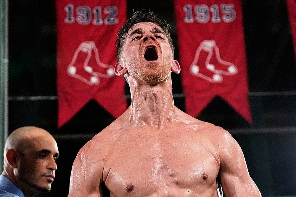 Boxing is returning to Bostons famed Fenway Park after nearly 70 years_Rico DePaolis