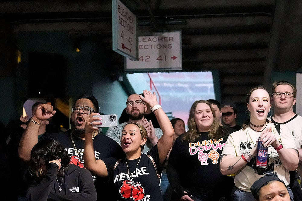 Boxing is returning to Bostons famed Fenway Park after nearly 70 years