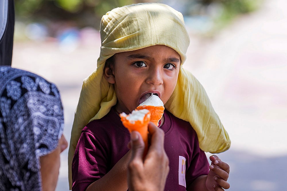 Delhi heatwave temperature; Mercury soars beyond 45 deg C in NCR