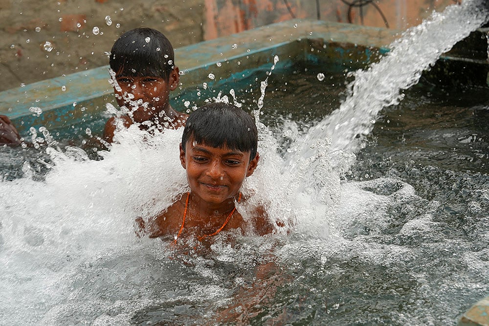 Delhi heatwave temperature; Mercury soars beyond 45 deg C in NCR