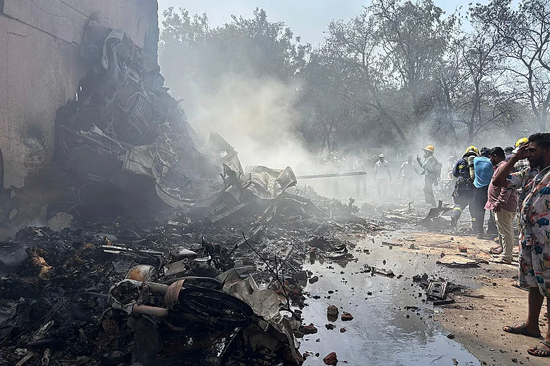 air india plane ai 171 crashed in Ahmedabad