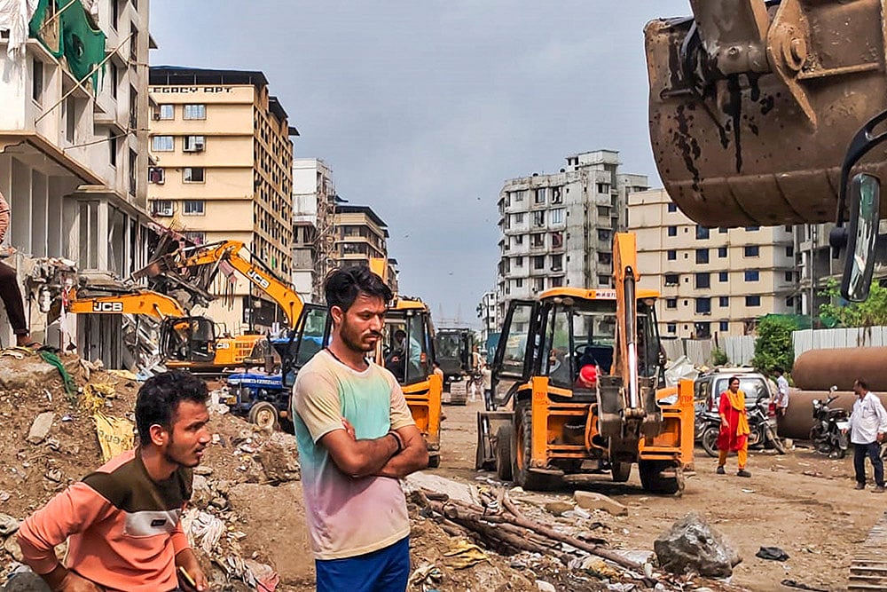 Demolition drive in Thane