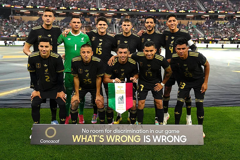 CONCACAF Gold Cup soccer match Mexico vs Dominican Republic in California group photo