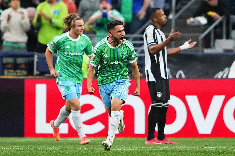 FIFA CWC 2025 Group B Soccer match Botafogo vs Seattle Sounders: Cristian Roldan