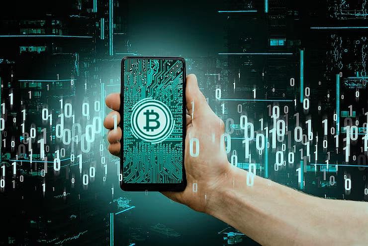 Blockchain Vs. UPI: Will India Embrace A Dual Payment Future?