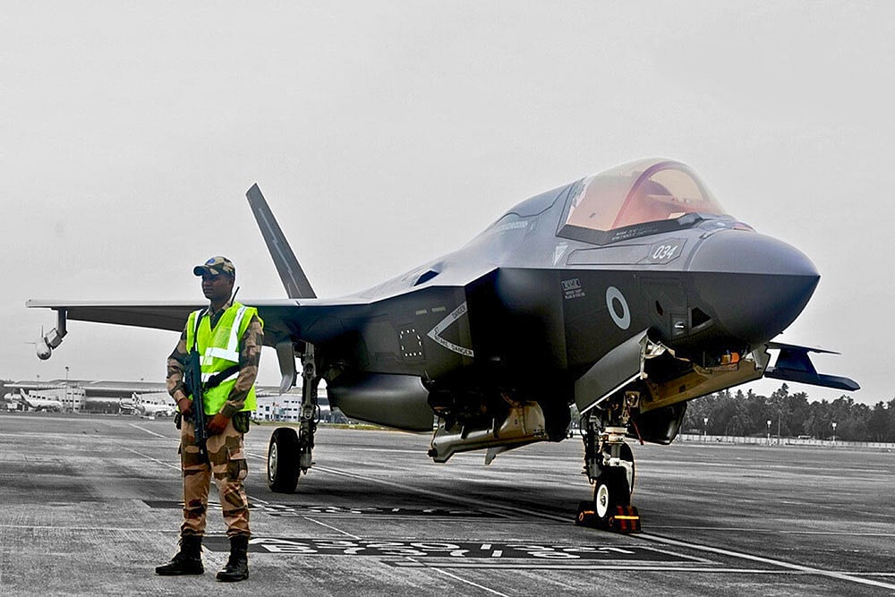 AF Fighter Jet - Photo: @CISFHQrs via PTI Photo