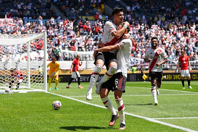 FIFA CWC 2025 group E match River Plate vs Urawa Red Diamonds_Maximiliano Meza