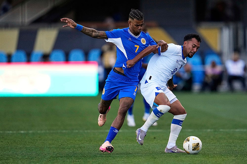 Concacaf Gold Cup 2025 match Curacao vs El Salvador_Juninho Bacuna