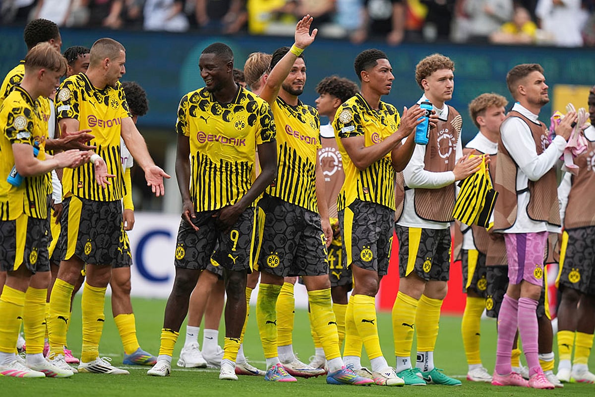 FIFA CWC 2025 group F match Fluminense vs Borussia Dortmund pics