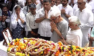 PTI : Pushkaraj Sabharwal, father of Captain Sumeet Sabharwal who was the pilot of the Air India