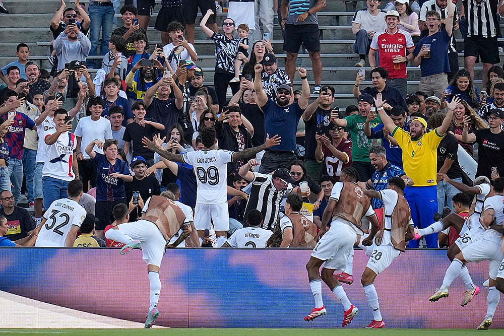 FIFA Club World Cup 2025 group B Soccer match PSG vs Botafogo: Igor Jesus 