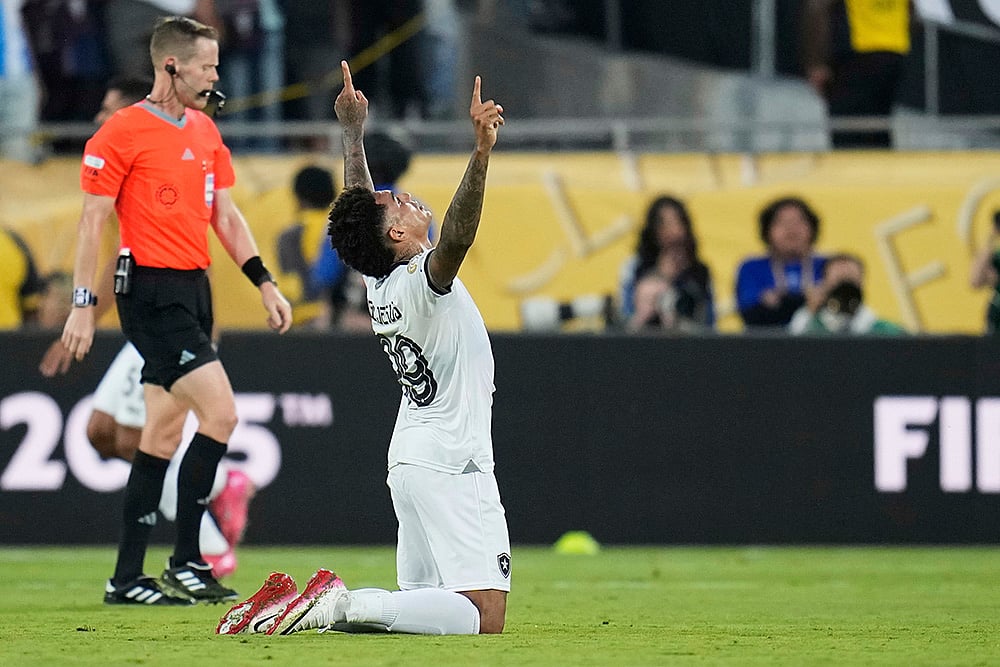 FIFA Club World Cup 2025 group B Soccer match PSG vs Botafogo: Igor Jesus