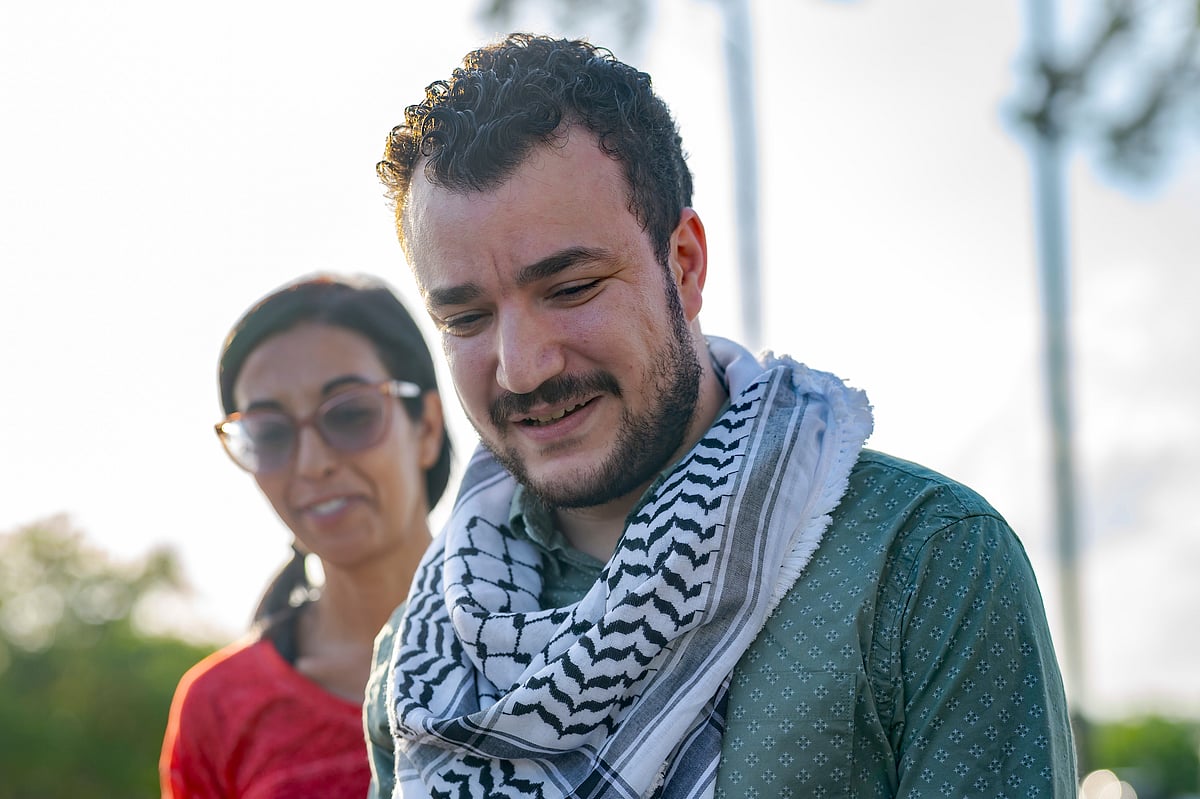 Matthew Hinton/AP Photo : US Judge Orders Mahmoud Khalil Released from ICE Detention