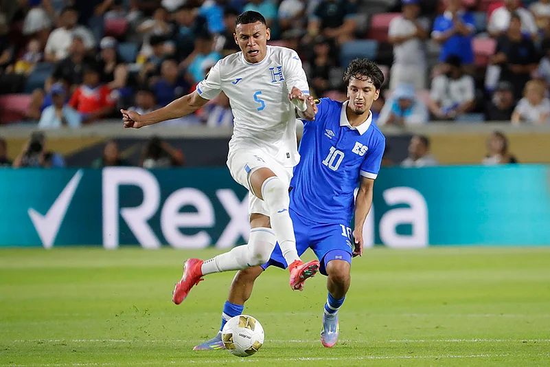 Concacaf Gold Cup 2025 group B match Honduras vs El Salvador at Texas_ Kervin Arriaga
