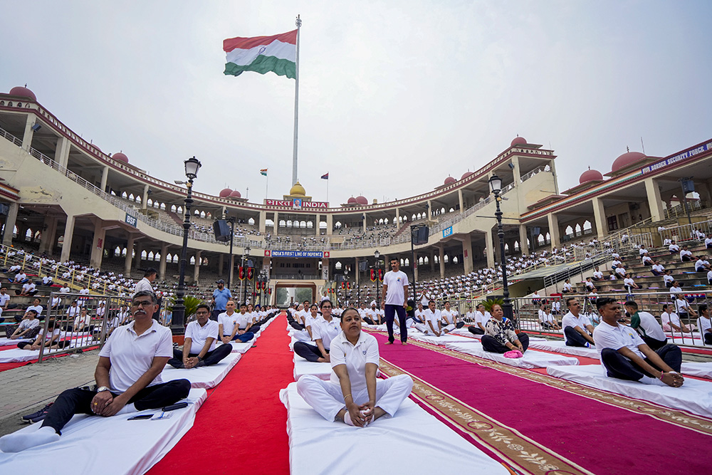 IDY 2025: Yoga session at Attari-Wagah Border