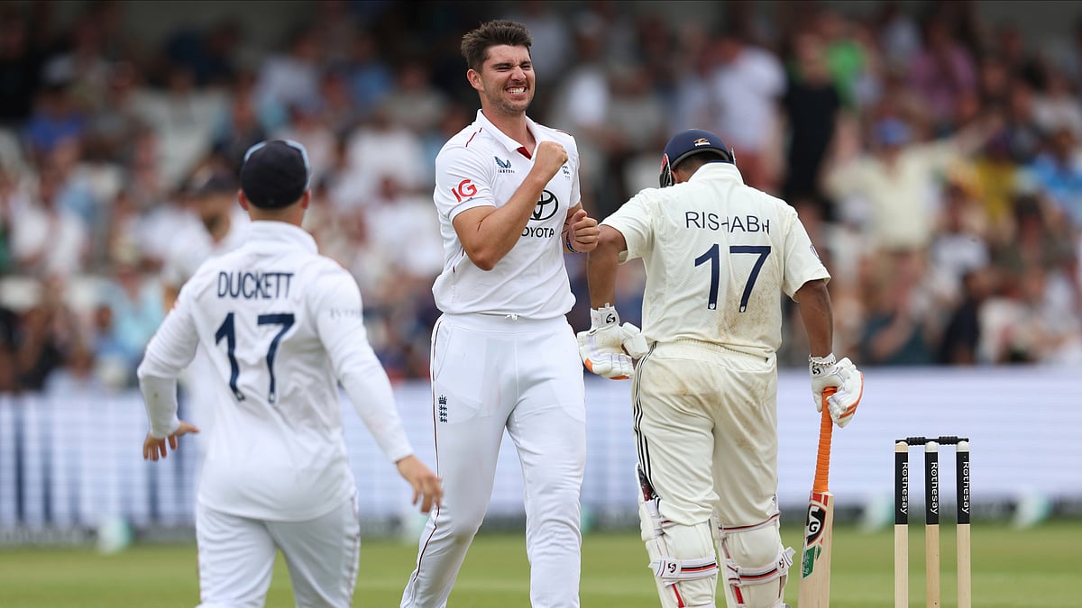 Englands Josh Tongue, centre, celebrates the dismissal of Indias Rishabh Pant. AP