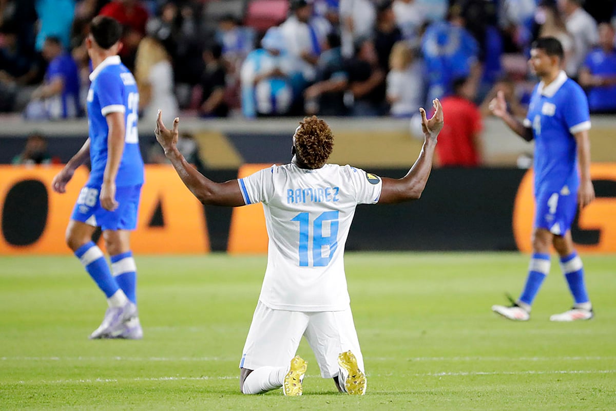 Concacaf Gold Cup 2025 group B match Honduras vs El Salvador at Texas_