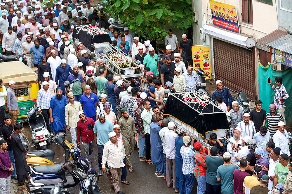 Ahmedabad plane crash: Victims funeral